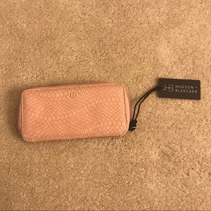 Hudson + Bleecker Smartphone Wallet